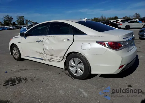 2013 Hyundai Sonata Hybrid z USA, uszkodzony, nr VIN KMHEC4A46DA076968